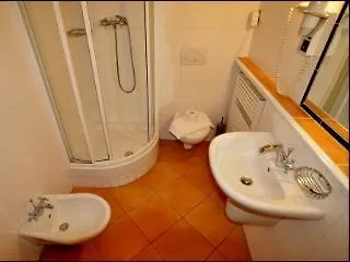 U Cervene Zidle - Red Chair Hotel Prague