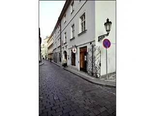 U Cervene Zidle - Red Chair Hotel Prague